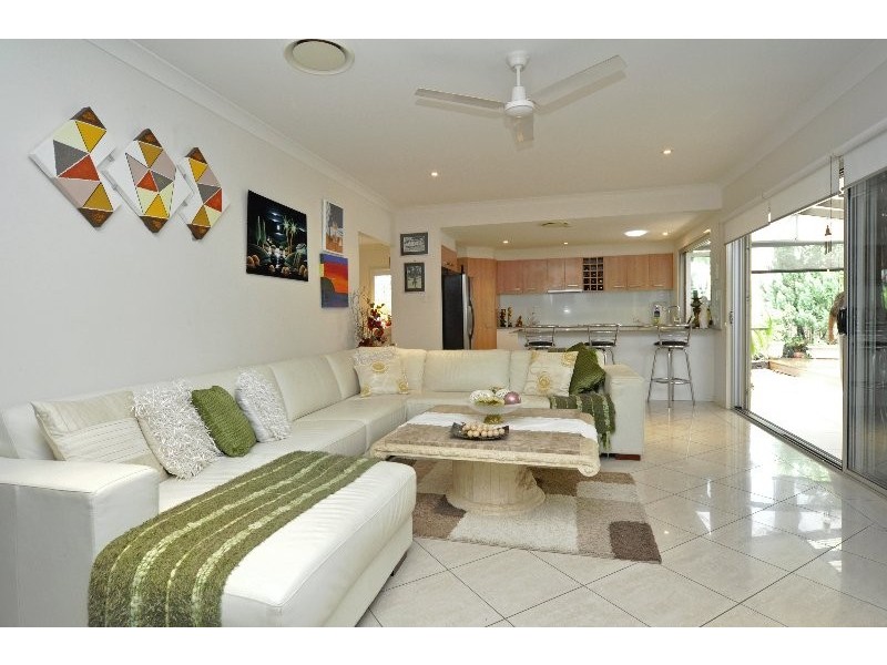 10/411 Oxley Drive, Runaway Bay QLD 4216