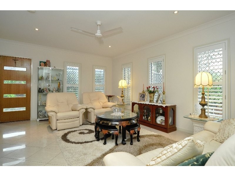 10/411 Oxley Drive, Runaway Bay QLD 4216