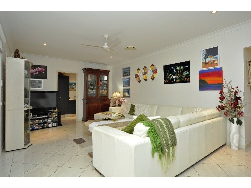 10/411 Oxley Drive, Runaway Bay QLD 4216