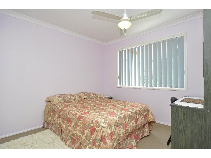 16 Madasin Close, Arundel QLD 4214