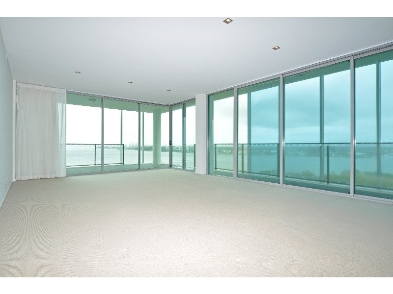 28702 Ephraim Island, Paradise Point QLD 4216