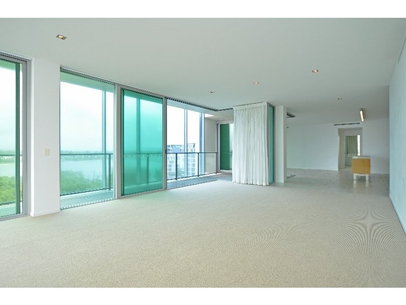 28702 Ephraim Island, Paradise Point QLD 4216