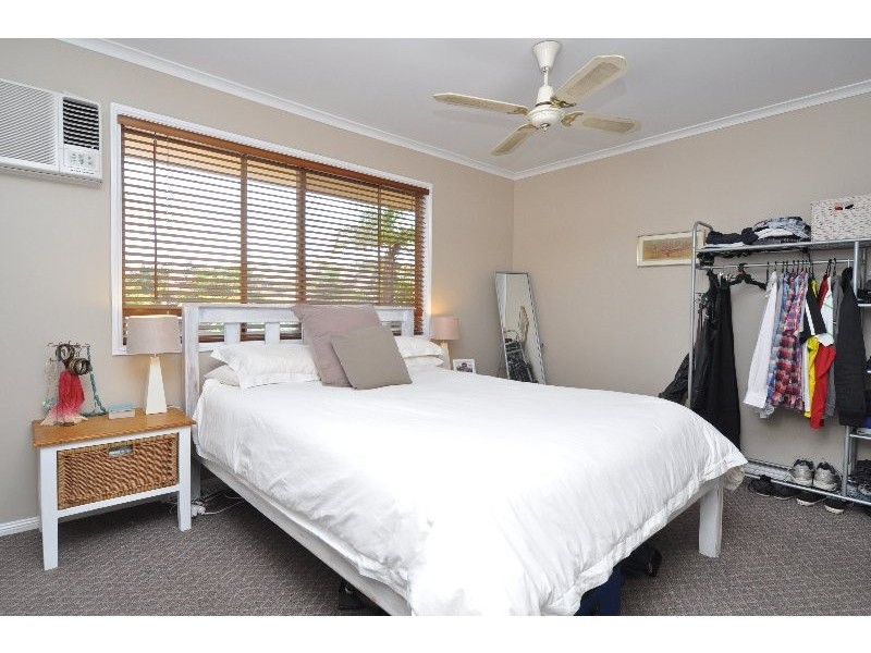 32/63 Olsen Avenue, Labrador QLD 4215