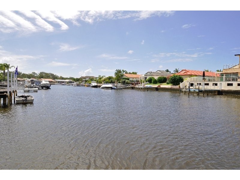 442 Oxley Drive, Runaway Bay QLD 4216