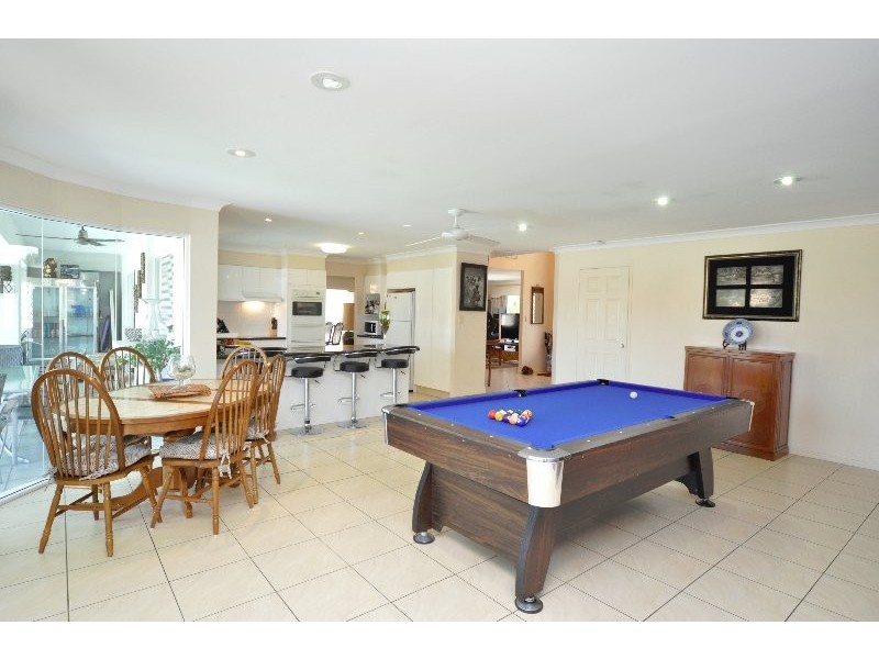 442 Oxley Drive, Runaway Bay QLD 4216