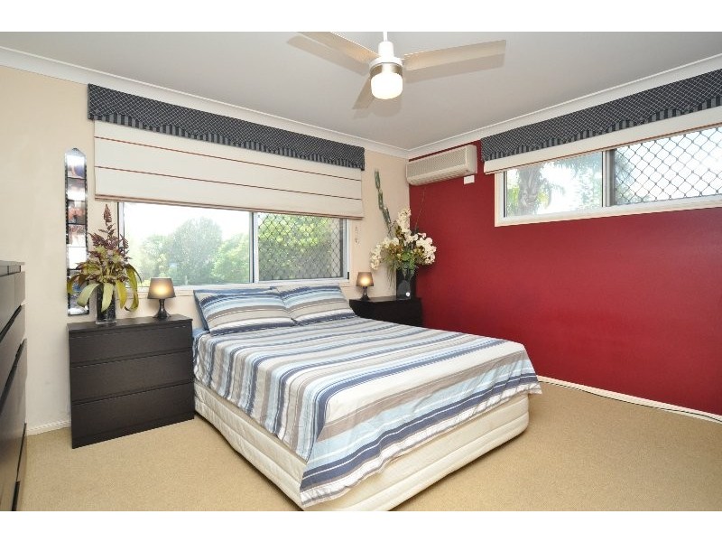 442 Oxley Drive, Runaway Bay QLD 4216