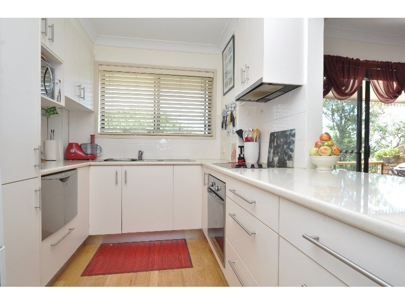 8/6 Broad Street, Labrador QLD 4215