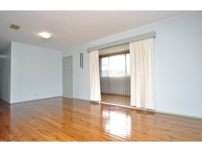 26 Ocean Street, Runaway Bay QLD 4216