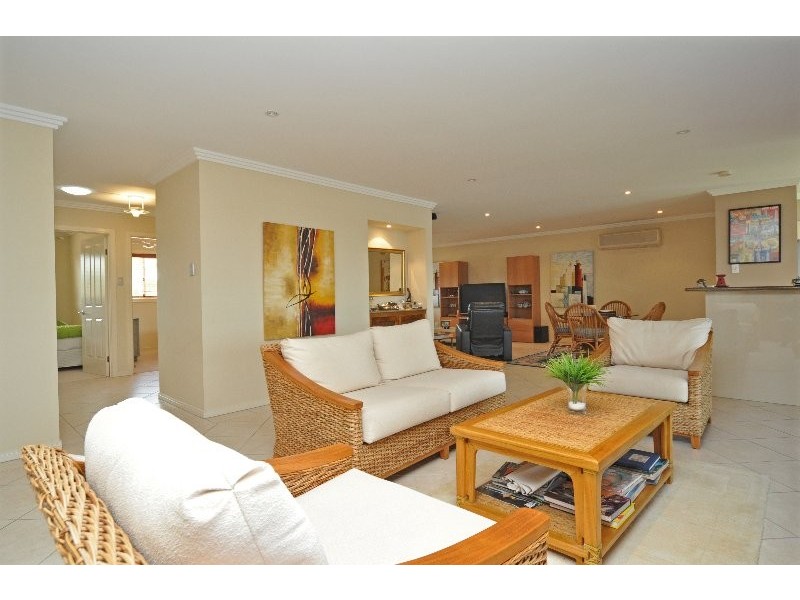 44/76 Bayview Street, Runaway Bay QLD 4216