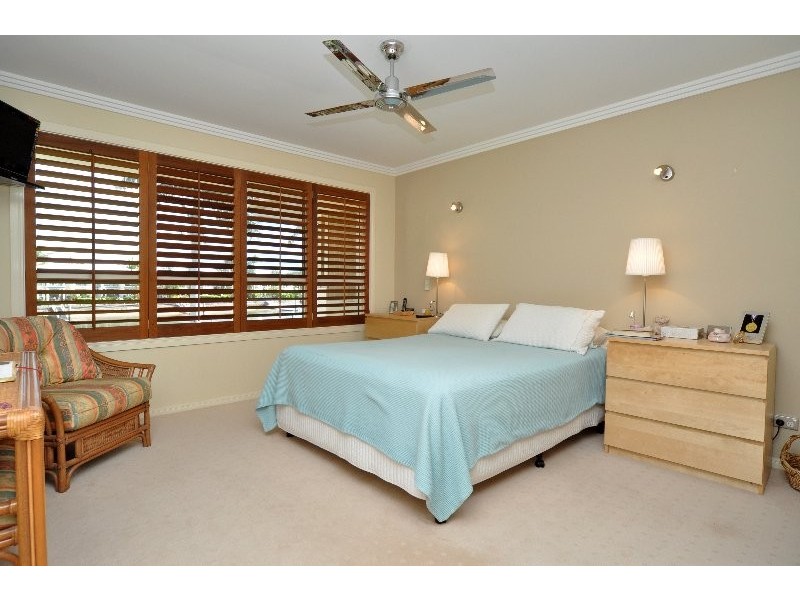 44/76 Bayview Street, Runaway Bay QLD 4216