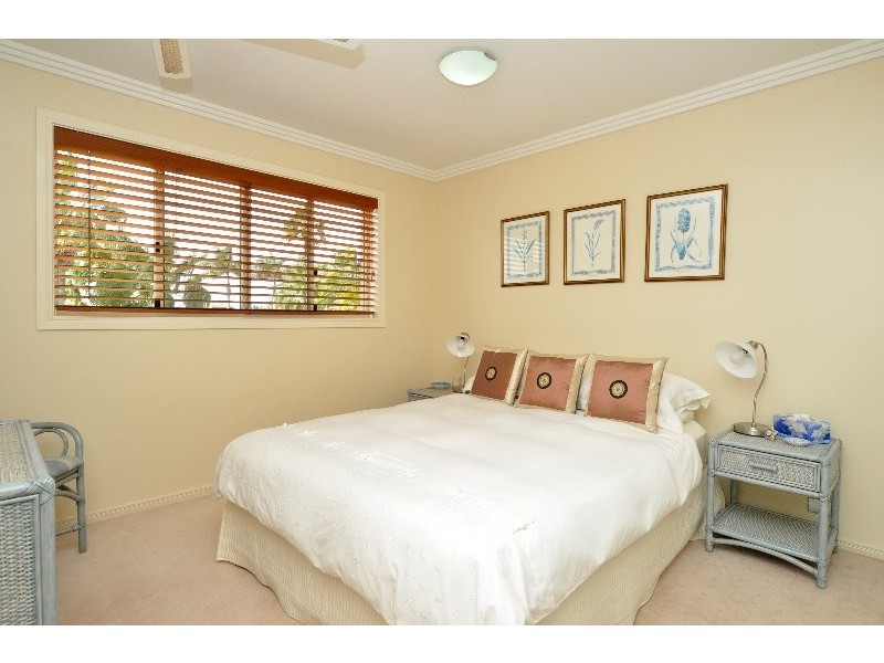 44/76 Bayview Street, Runaway Bay QLD 4216