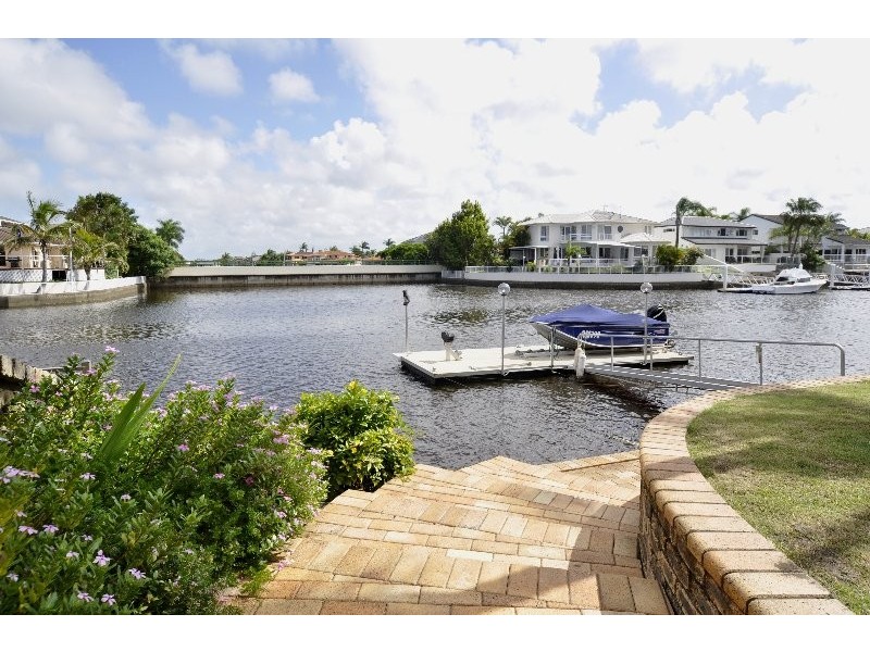 84 Lae Drive, Runaway Bay QLD 4216