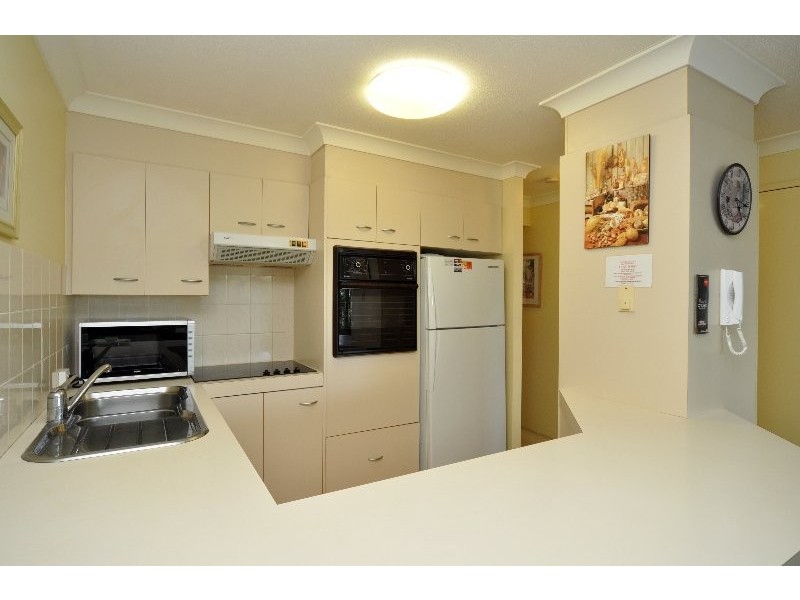 47/37 Bayview Street, Runaway Bay QLD 4216