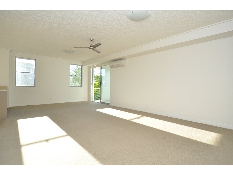 811/74 Sheehan Avenue, Hope Island QLD 4212