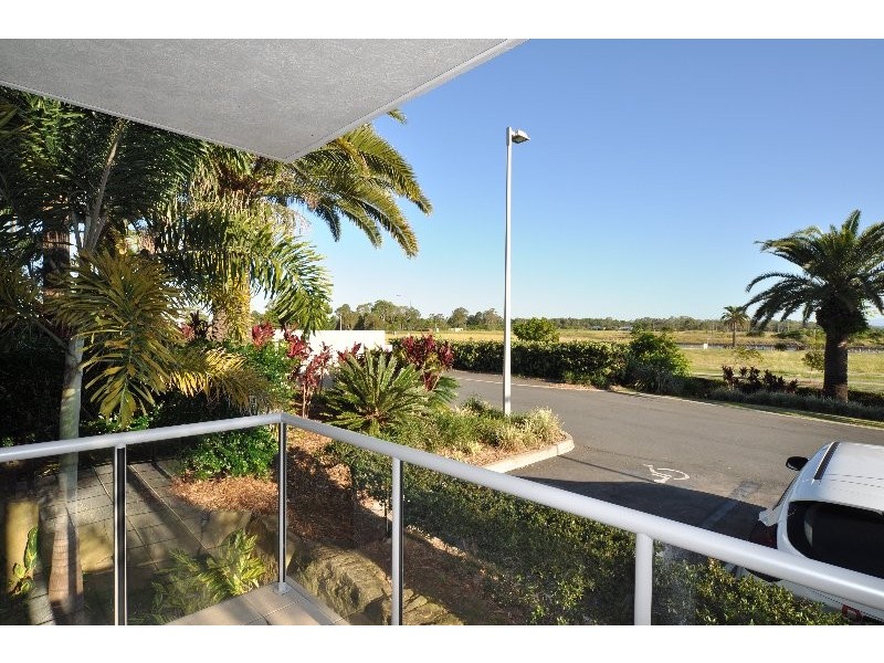 811/74 Sheehan Avenue, Hope Island QLD 4212