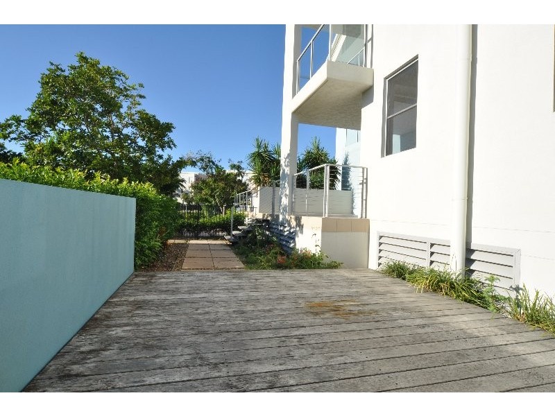 811/74 Sheehan Avenue, Hope Island QLD 4212