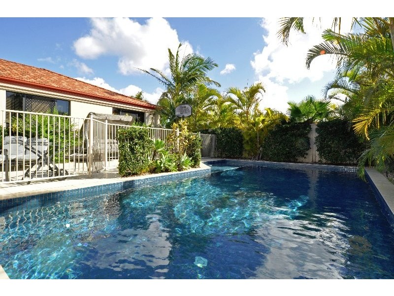 3 Biscay Way, Coombabah QLD 4216