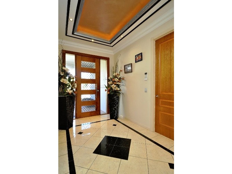 3 Biscay Way, Coombabah QLD 4216