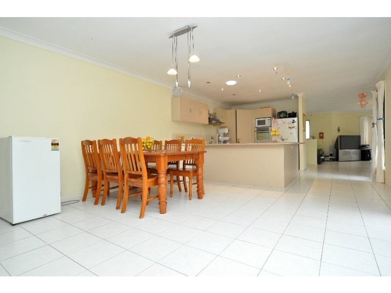 3 Peter Sellers Court, Parkwood QLD 4214