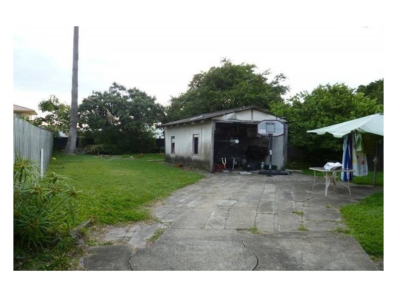 74 Morala Avenue, Runaway Bay QLD 4216