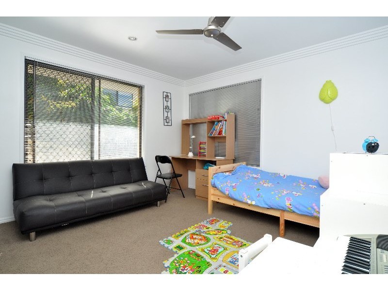 54 Hollywell Road, Biggera Waters QLD 4216