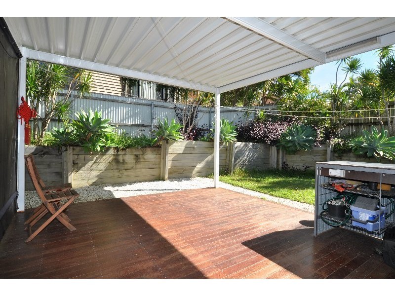 54 Hollywell Road, Biggera Waters QLD 4216