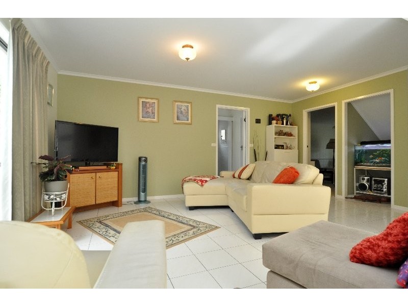 9 Clifton Street, Biggera Waters QLD 4216