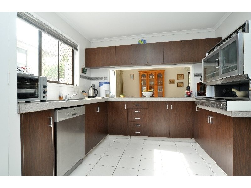 9 Clifton Street, Biggera Waters QLD 4216