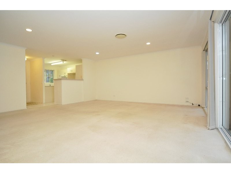 20/27 Rain Tree Glen, Coombabah QLD 4216