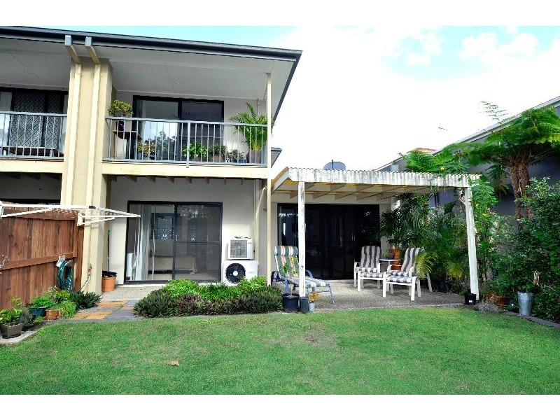 38/19 Santa Barbara Road, Hope Island QLD 4212