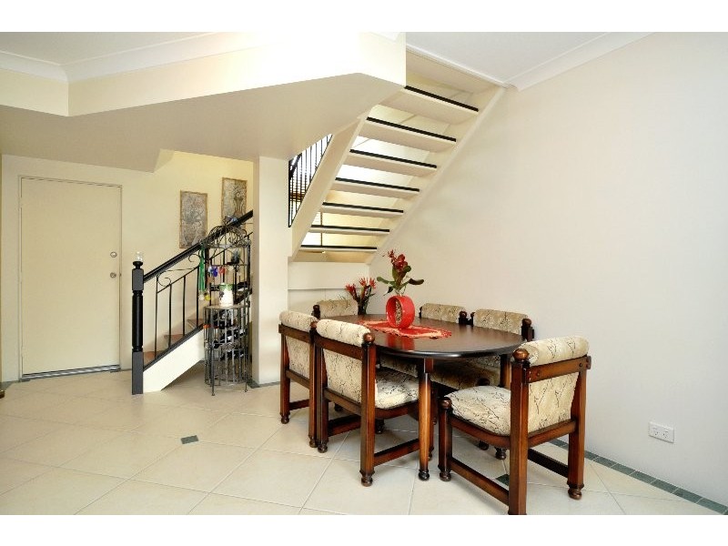 43/81 Boykambil Esplanade, Hope Island QLD 4212