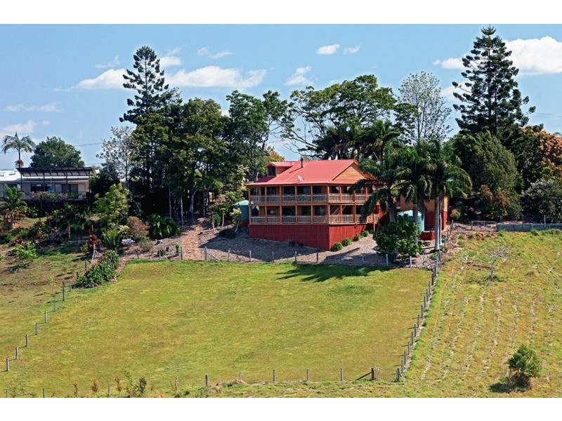 18 Pine Tree Drive, Lake Macdonald QLD 4563