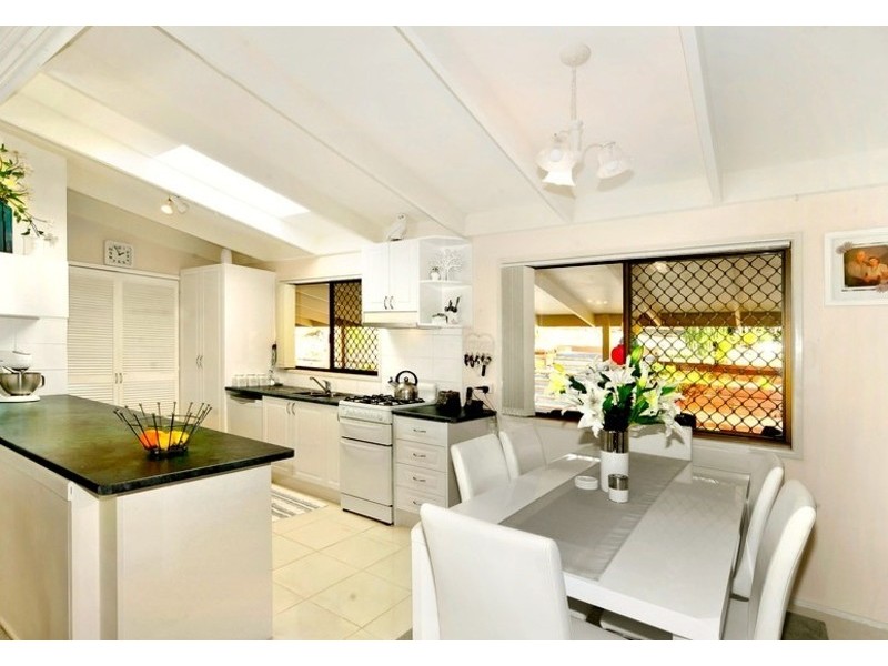 13 Mountain View Road, Pinbarren QLD 4568