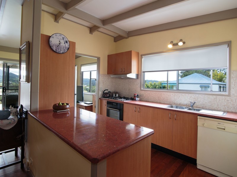 8 Barlee Street, Eumundi QLD 4562