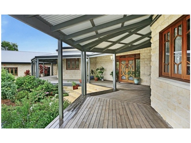 17 Elandra Terrace, Pomona QLD 4568