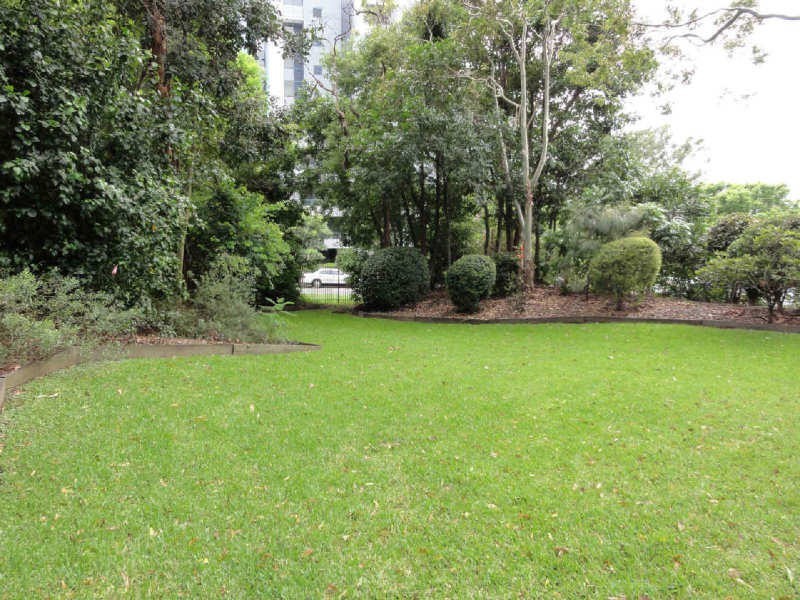 28/12 Patrick Lane, Toowong QLD 4066