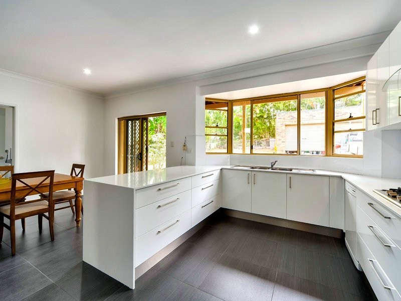 20 Forsyth Street, Fairfield QLD 4103