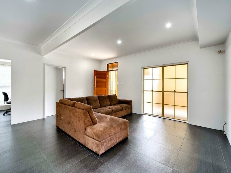 20 Forsyth Street, Fairfield QLD 4103