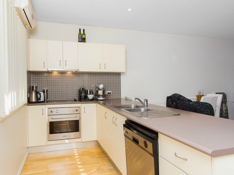 4/134 Thynne Rd, Morningside QLD 4170