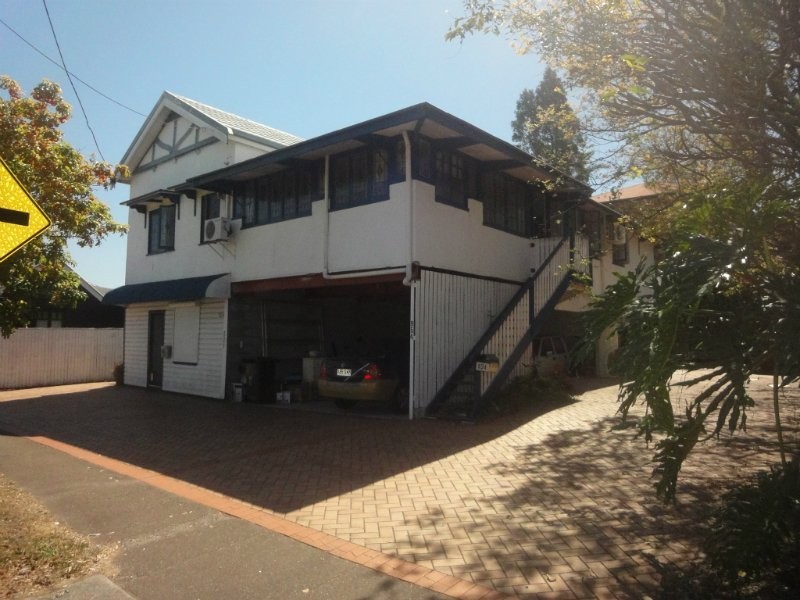 954 Stanley Street East, East Brisbane QLD 4169