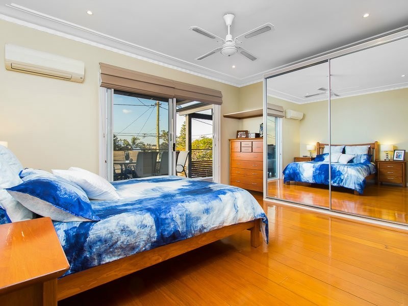 61 Halland Tce, Camp Hill QLD 4152