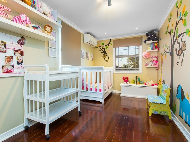 61 Halland Tce, Camp Hill QLD 4152