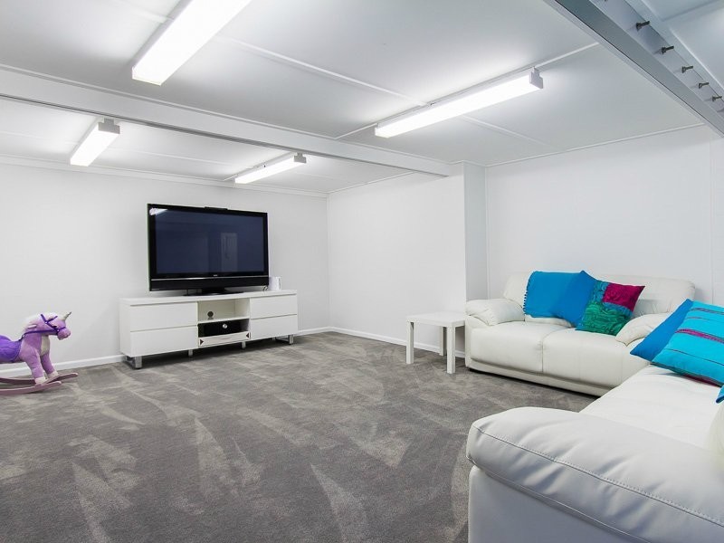 61 Halland Tce, Camp Hill QLD 4152