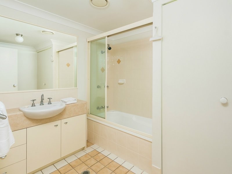 2/26 Paradise Street, Highgate Hill QLD 4101