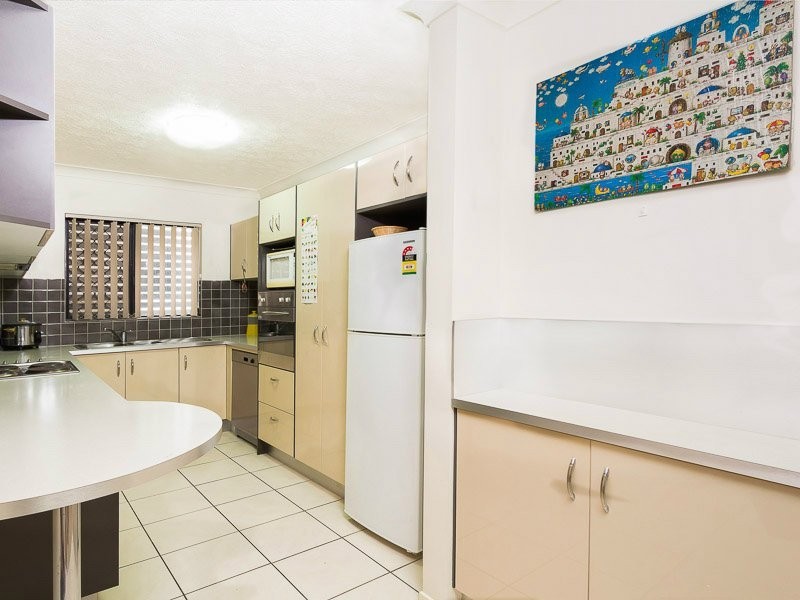 2/472 Wynnum Road, Morningside QLD 4170