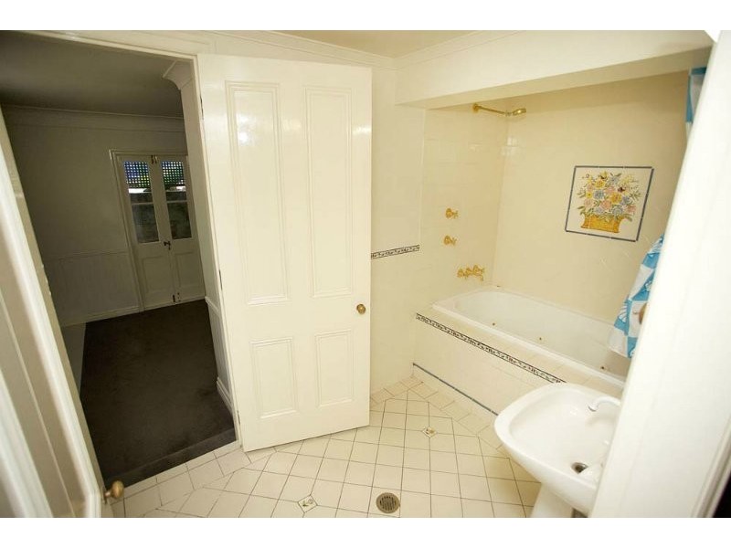 56 Lindon Street, Dutton Park QLD 4102