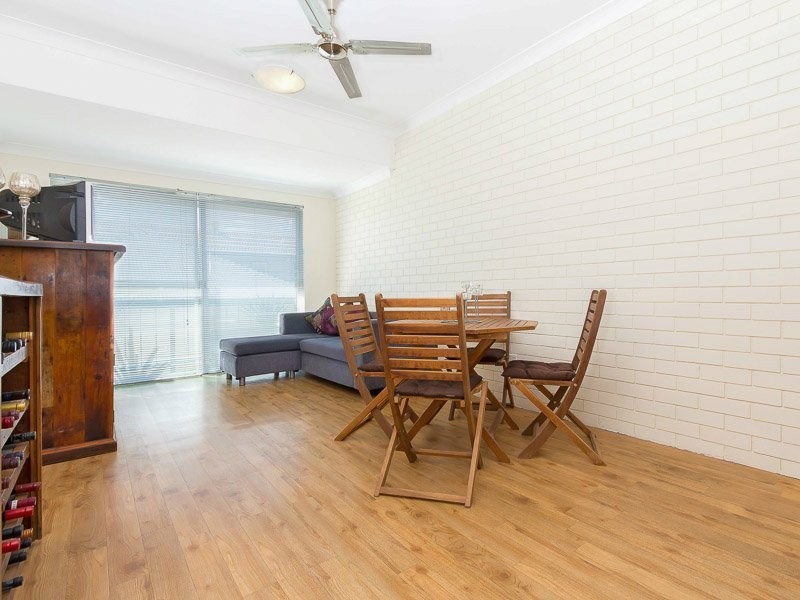 2/14 Nicklin St, Coorparoo QLD 4151