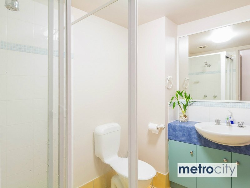 18/219 Wellington Rd, East Brisbane QLD 4169