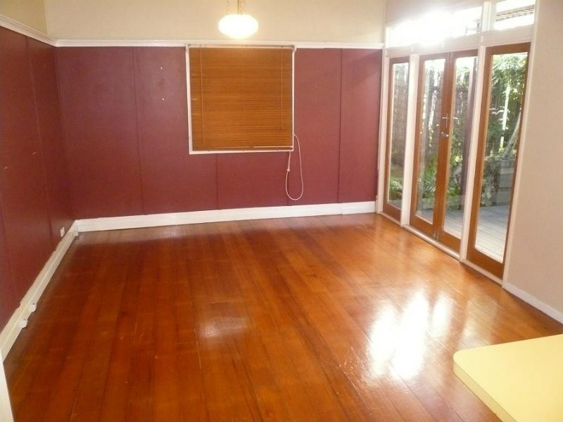 15 West Street, Highgate Hill QLD 4101