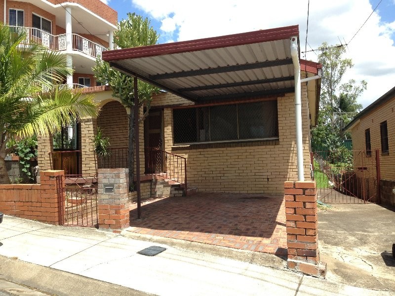 10 Baynes Street, Highgate Hill QLD 4101